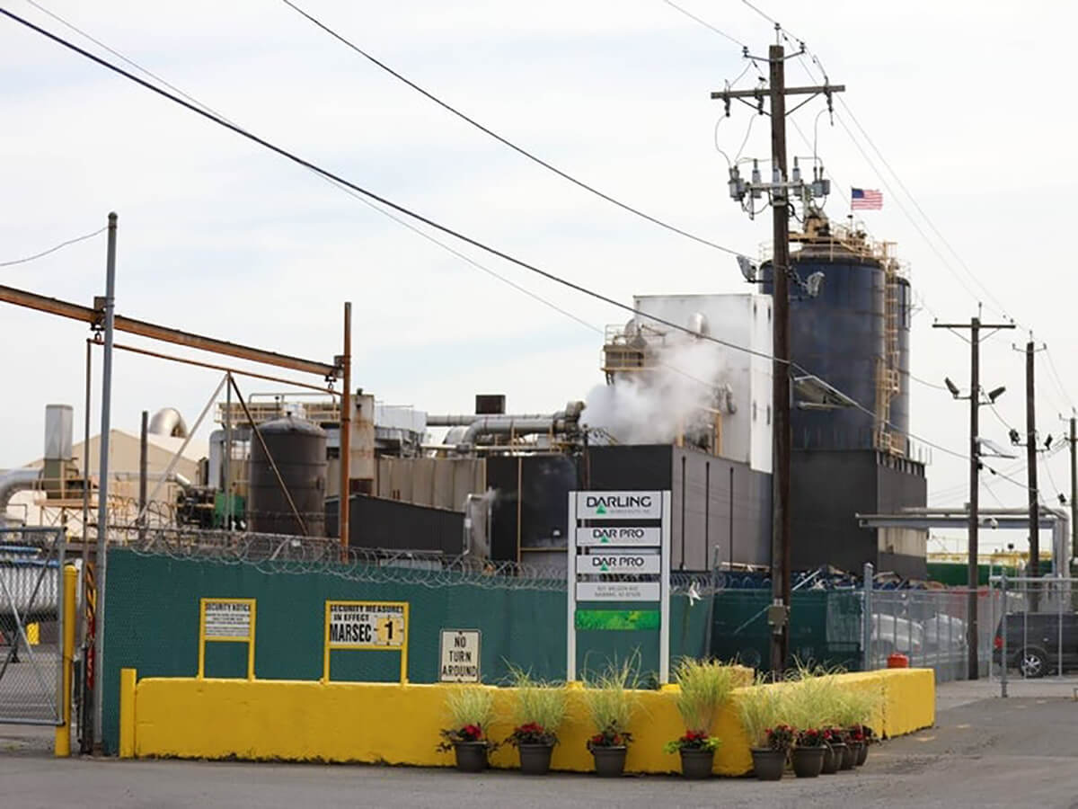 Darling Ingredients Inc. (aka Dar Pro) at the front of the beleaguered Newark, New Jersey plant where the animal waste from Bravo Packing goes to be rendered.